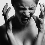 イライラの原因を解決したい人必見!愚痴を吐いてみませんか?